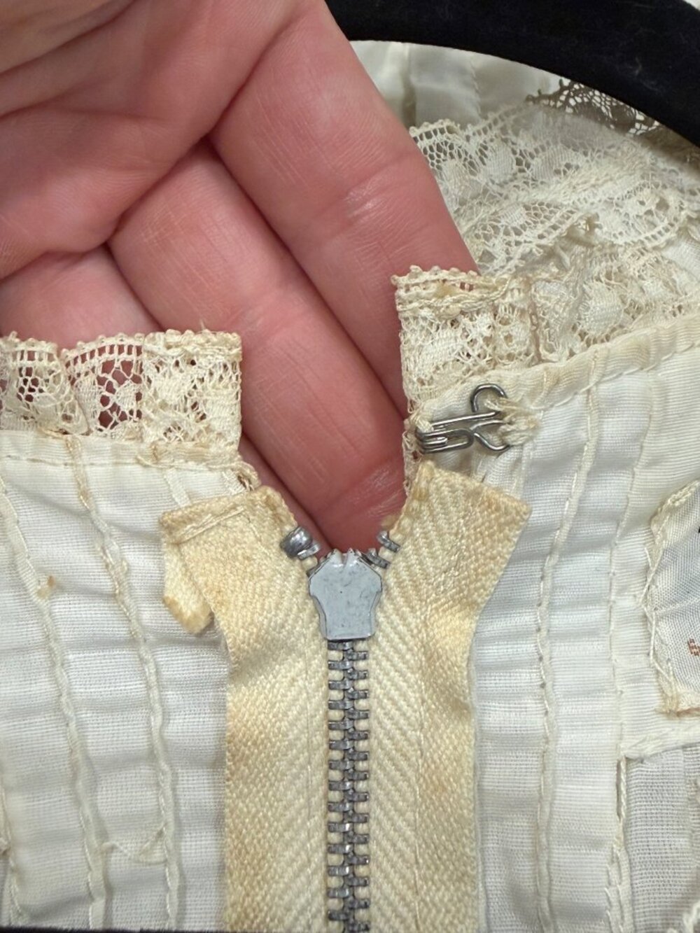 VTG 70s Tachi Castillo Ivory Prairie Maxi Dress Lace Pintuck Bell Sleeve Boho - Picture 12 of 12